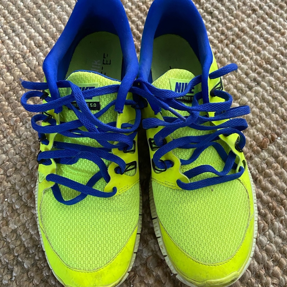 Nike Athletic Shoes Yellow and Blue Lightweight Breathable